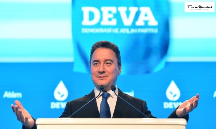 Deva Partisi genel başkanı ali babacan