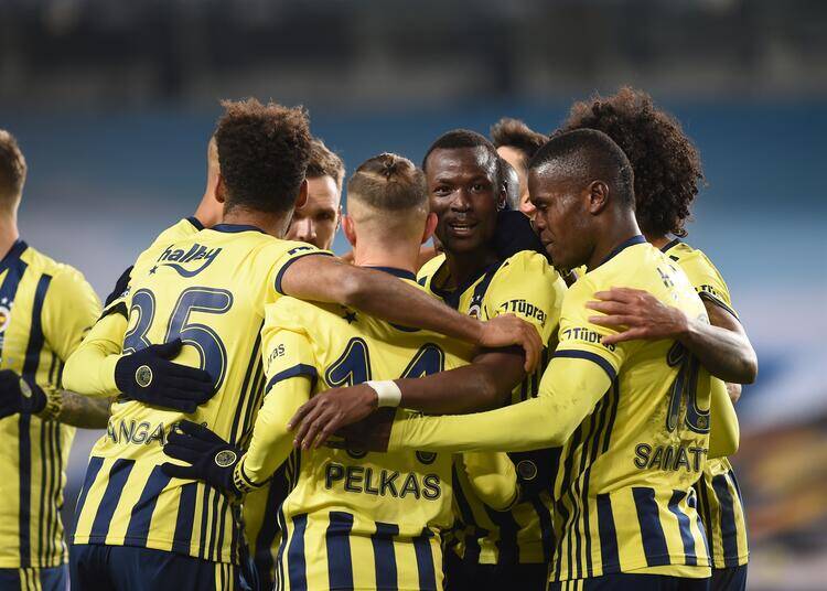 Fenerbahçe - Ankaragücü maçından öne çıkan fotoğraflar