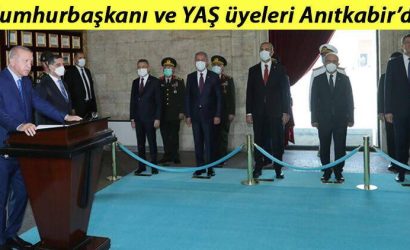 Cumhurbaşkanı Erdoğan YAŞ öncesi Anıtkabir'i ziyaret etti